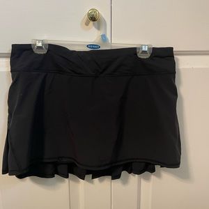 Lululemon black tennis skirt.size 10